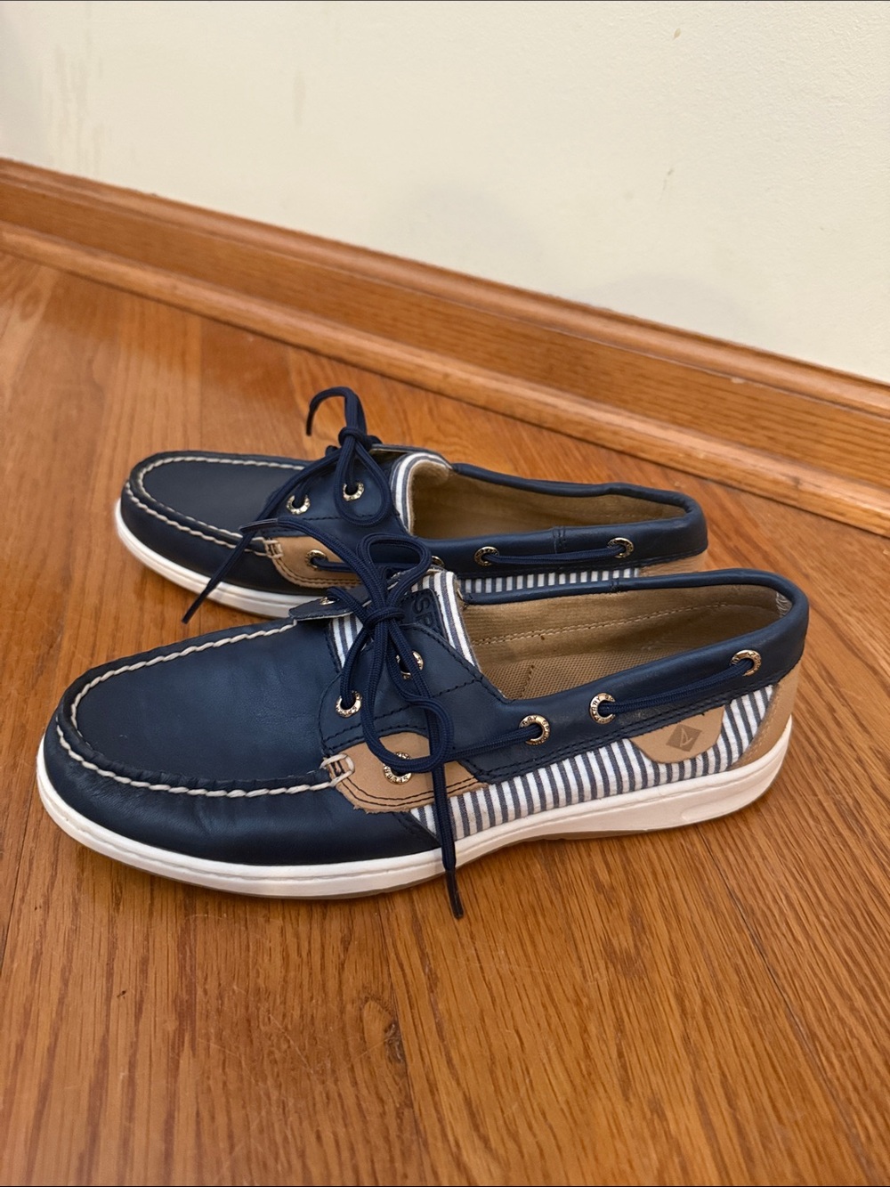 Sperry Navy Leather & Tan Accent Women’s Boat Shoes with Stripes